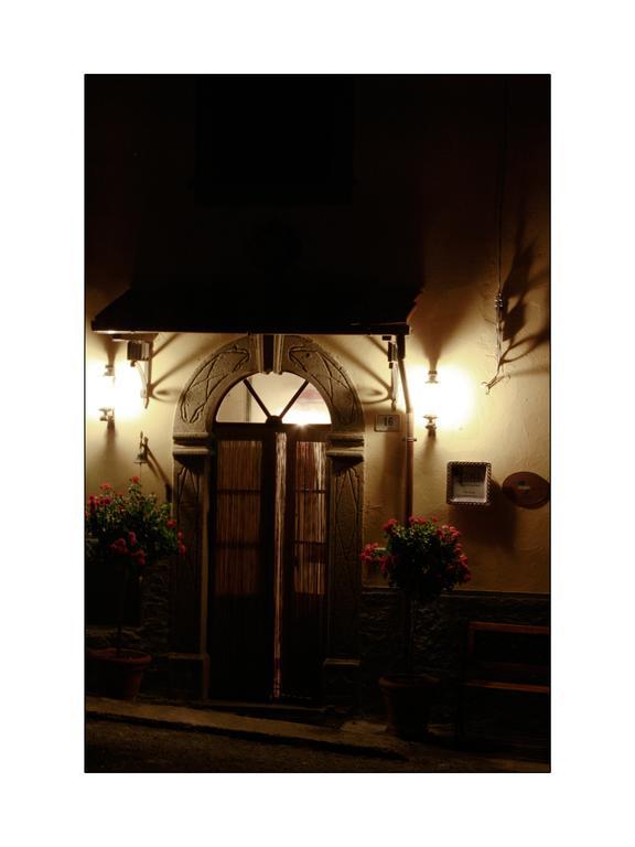 Borgo Tepolini Country House カステル・デル・ピアーノ エクステリア 写真